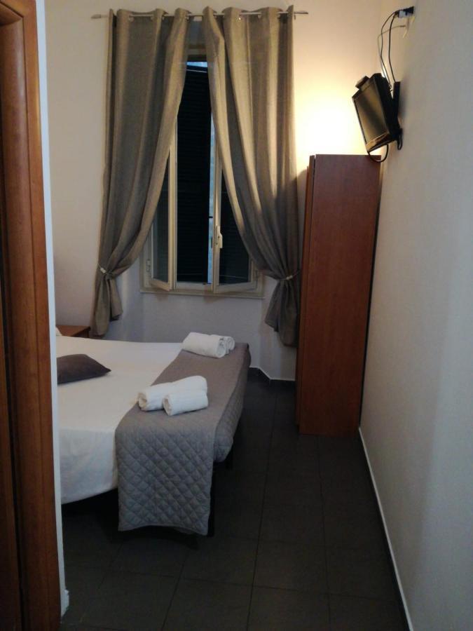 Roma Termini Tina Ya B&B Екстер'єр фото